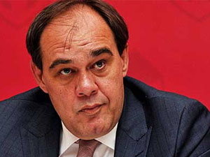 Demirören suç duyurusundan nasıl kurtuldu?