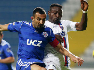 Açılış maçından gol sesi çıkmadı