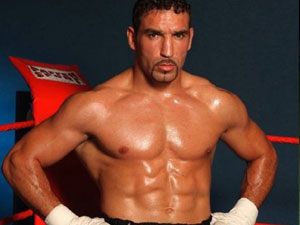 Türk Boksörün maçında skandal