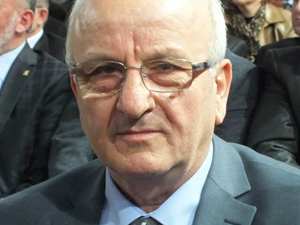 Fatih Tekke sahada esti babası ise...