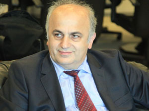 KTÜ Rektörü şaşırtıyor: Önce yasakladı şimdi ise...