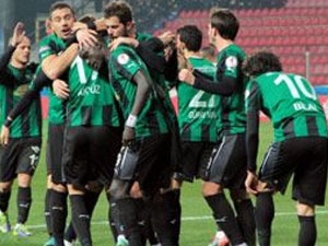 Akhisar Sivas'a tek attı