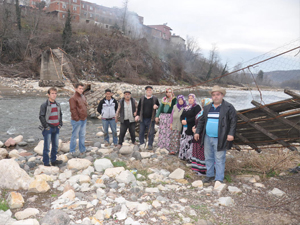 Ordu'da yarım asırlık ahşap köprü yıkıldı