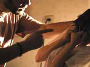 Trabzon'da eşe darp ve tehdit!