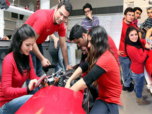 Türkler yaptı oldu! 1 litre benzin tam ....