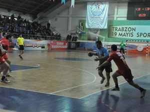 TS evinde galip geldi