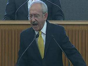 Kılçdaroğlu yumruğunu kürsüye vurdu ve...
