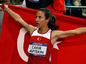 Milli atlete kötü haber!