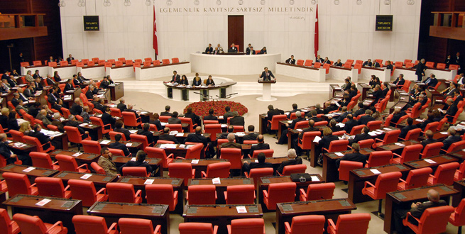 2 isim hakkında suç duyurusunda bulundu