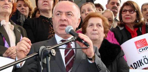 CHP'li Öztürk partisini topa tuttu!