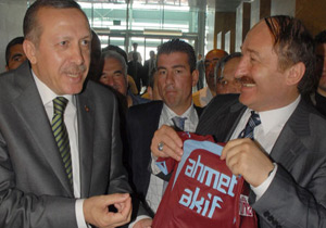 Başbakan Trabzonspor forması