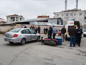 Samsun'da otomobil ile motosiklet çarpıştı