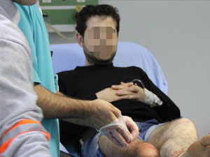 Bıçaklı saldırıda hastanelik oldu!