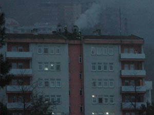 Askeri lojmanda baca yangını çıktı