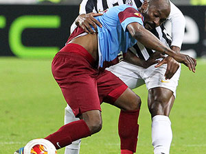 Trabzonsporlu iki futbolcuya milli davet…