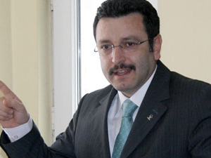 Genç: Trabzonspor siyasi malzeme değildir