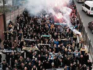 Fenerliler FENERASYON'a karşı