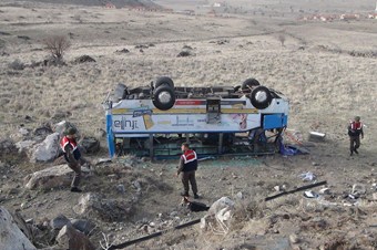 Nişan kazası 40 yaralı!