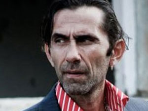 Ünlü oyuncu kalp krizi geçirdi!