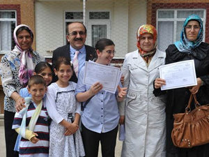 Gümrükçüoğlu Kadınlar Gününü unutmadı