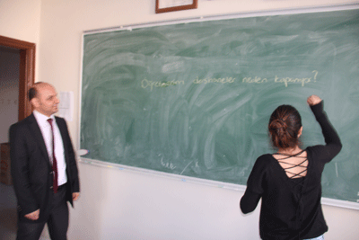 10 bin öğretmen  İşsiz kalacak