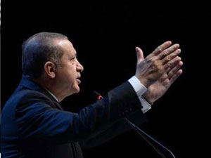 "Buyurun, indirin o diktatörü"