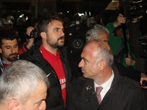 Hakem ve Volkan paralelci mi?