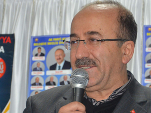 Gümrükçüoğlu: Biz lafa değil icraate bakarız...