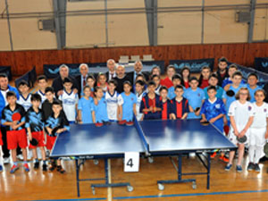 TS Masa Tenisinde lider