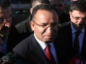 Bekir Bozdağ "Böyle mahkeme olmaz"