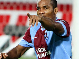 Malouda ülkesine gitti!