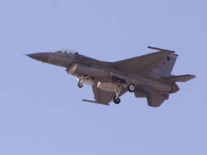 3 Türk uçağına 11 defa taciz