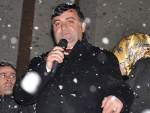 Artvin'de Ak Belediye Çoşkusu