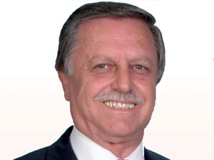 Başkan adayına bıçaklı saldırı