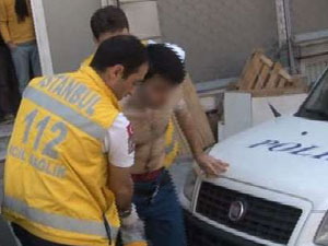 Kızını erkek arkadaşı ile görünce...