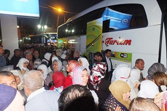 Kutsal yola çıktılar!