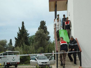 1 yaşındaki çoçuğunun önünde...