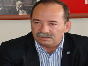 CHP'li başkan mazbatasını aldı, ilk icraatı...