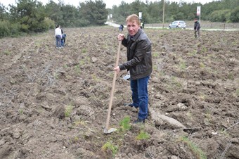 Avukatlar gününde fidan dikti!
