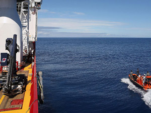 Denizin dibinden sinyal alınıyor...