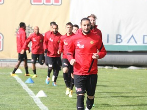 Es-es Trabzonspor'a bileniyor