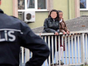 ‘Annem öldü, babam öldürdü‘