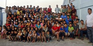 39 karısı ve 127 çocuğu sayısız torunu var...