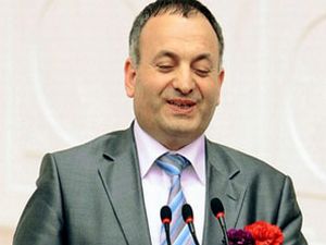 Ak Parti'de şaşırtan istifa!