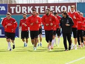 Fırtına kapılarını kapattı