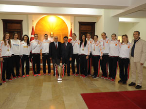 Şampiyon Trabzon Valiliği'nde!