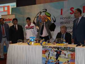 Trabzon'daki şampiyona için kura çekimi yapıldı