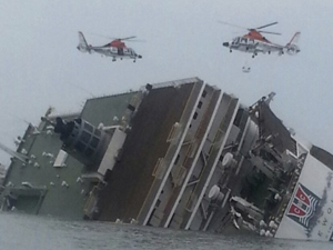 Feribot faciası: 470 yolcusu ile battı