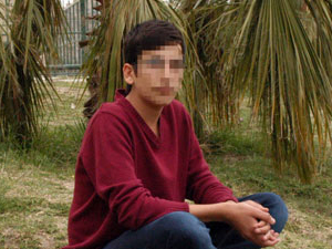 İmam Hatip'te şok! Kızın yanına oturdu diye...