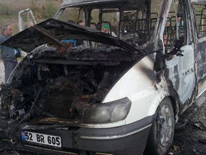 Ordu'da ilginç yangın! Durduğu yerde...